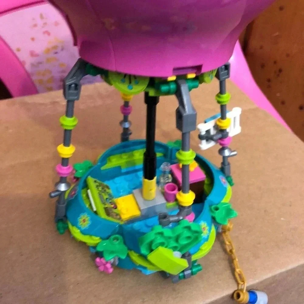 Lego Trolls Word tours